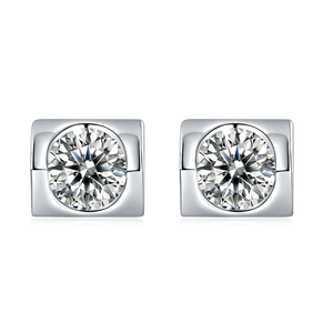 6 Prong Round  Diamond Stud Earring