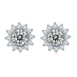 6 Prong Round  Diamond Stud Earring