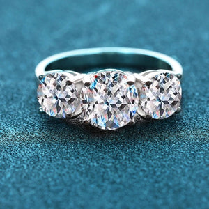 4/2CT Moissanite Lab Grown Diamond Ring